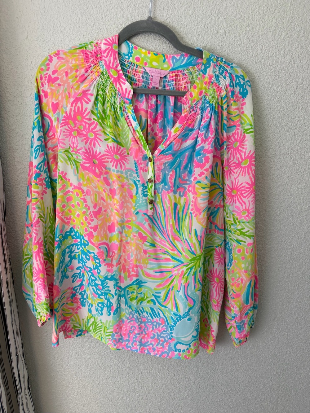 Lilly Pulitzer Elsa Silk Top Lovers Coral Large